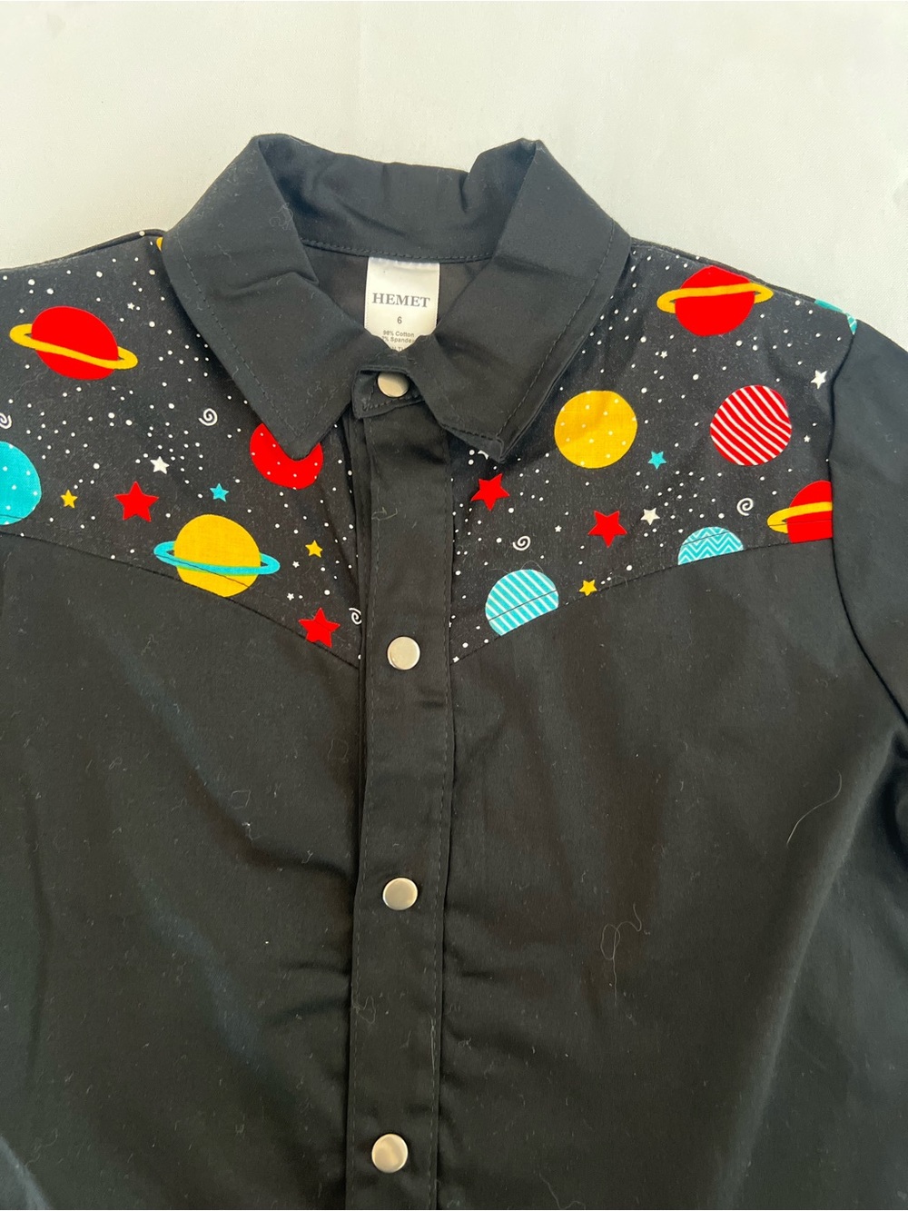 HEMET Black Shirt with Colorful Planet Print